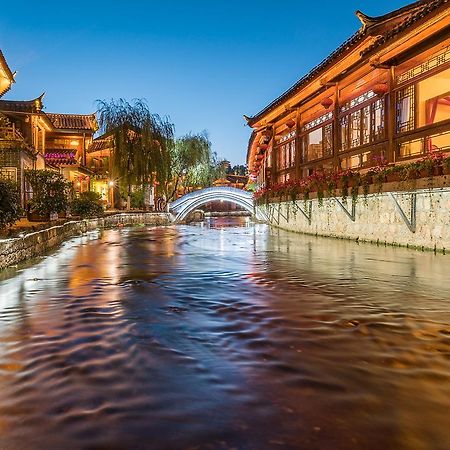 Love Cloud Boutique Chain Hotel In The Water Side Ліцзян Екстер'єр фото