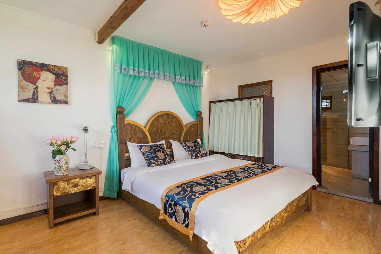 Love Cloud Boutique Chain Hotel In The Water Side Ліцзян Екстер'єр фото